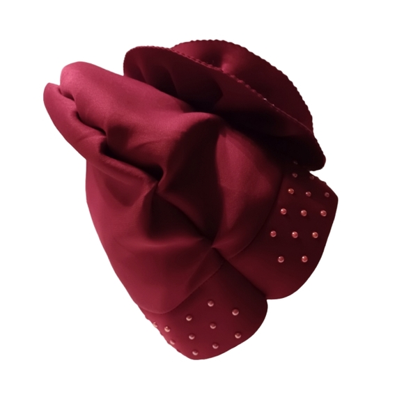 UNBRANDED BEANIE STYLE HAT - Picture 2 of 10